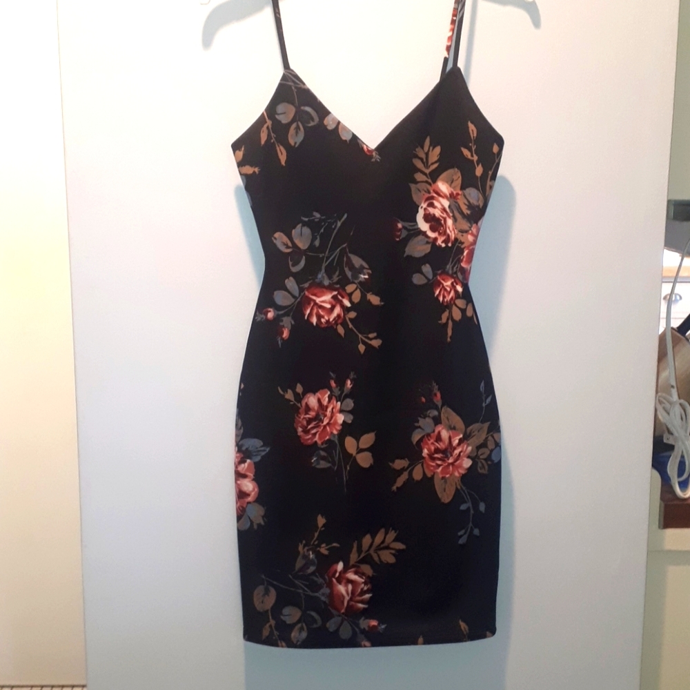 💥3/$50💥 Floral mini dress